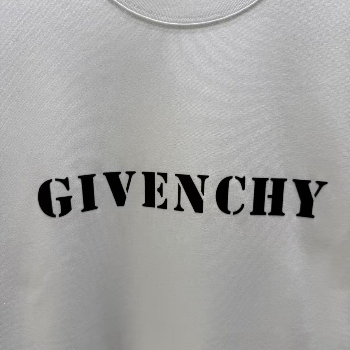 P75 GIVENC* 纪梵希* 2026春夏新款短袖T恤 定制纯棉字母logo植绒 颜色：黑色 白色 深红 棕色 码数：S M L XL XXL