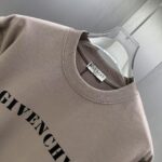 P75 GIVENC* 纪梵希* 2026春夏新款短袖T恤 定制纯棉字母logo植绒 颜色：黑色 白色 深红 棕色 码数：S M L XL XXL