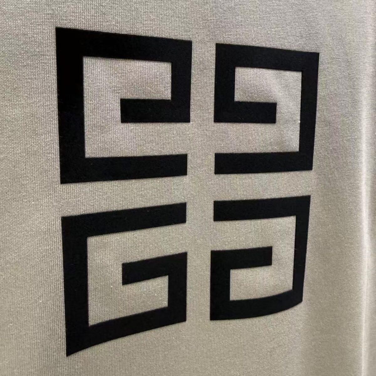 P75 GIVENC* 纪梵希* 2026春夏新款短袖T恤 定制纯棉字母logo植绒 颜色：黑色 白色 深红 棕色 码数：S M L XL XXL