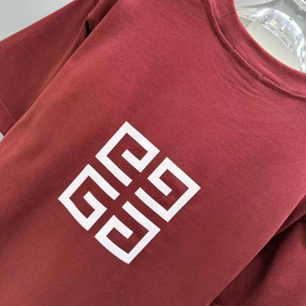 P75 GIVENC* 纪梵希* 2026春夏新款短袖T恤 定制纯棉字母logo植绒 颜色：黑色 白色 深红 棕色 码数：S M L XL XXL
