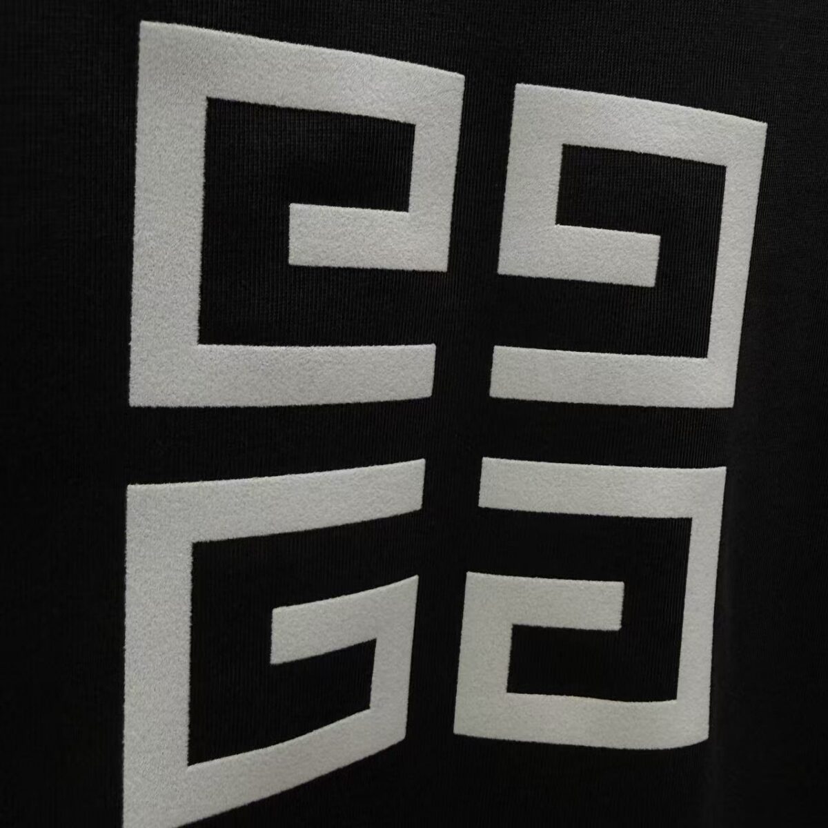 P75 GIVENC* 纪梵希* 2026春夏新款短袖T恤 定制纯棉字母logo植绒 颜色：黑色 白色 深红 棕色 码数：S M L XL XXL