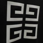 P75 GIVENC* 纪梵希* 2026春夏新款短袖T恤 定制纯棉字母logo植绒 颜色：黑色 白色 深红 棕色 码数：S M L XL XXL
