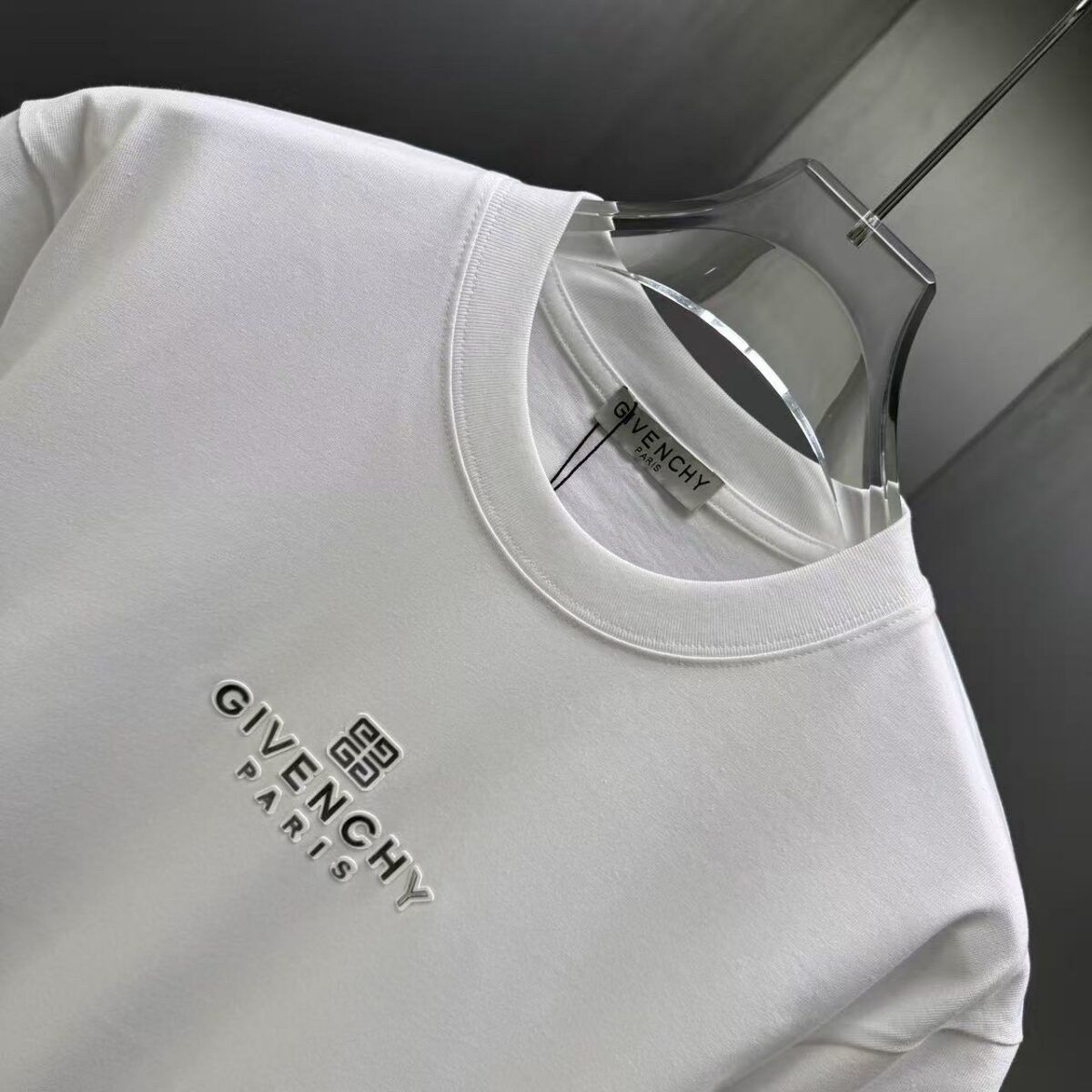 P75 GIVENC* 纪梵希* 2026春夏新款短袖T恤 定制纯棉字母logo厚板 颜色：黑色 白色 深红 黄色 码数：S M L XL XXL