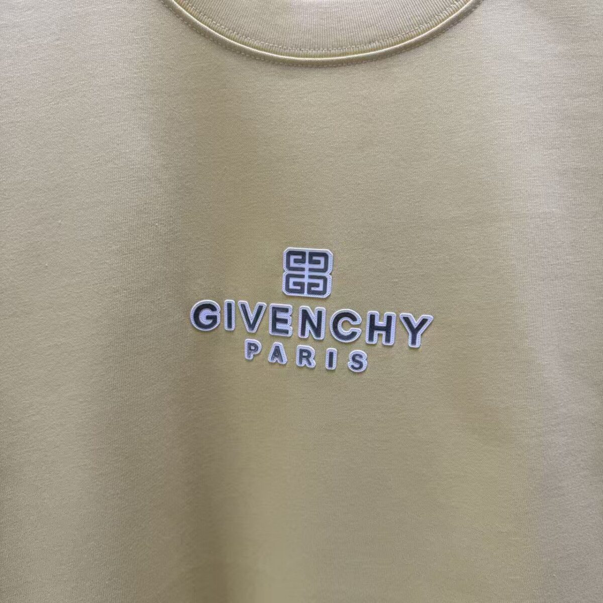 P75 GIVENC* 纪梵希* 2026春夏新款短袖T恤 定制纯棉字母logo厚板 颜色：黑色 白色 深红 黄色 码数：S M L XL XXL