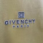 P75 GIVENC* 纪梵希* 2026春夏新款短袖T恤 定制纯棉字母logo厚板 颜色：黑色 白色 深红 黄色 码数：S M L XL XXL