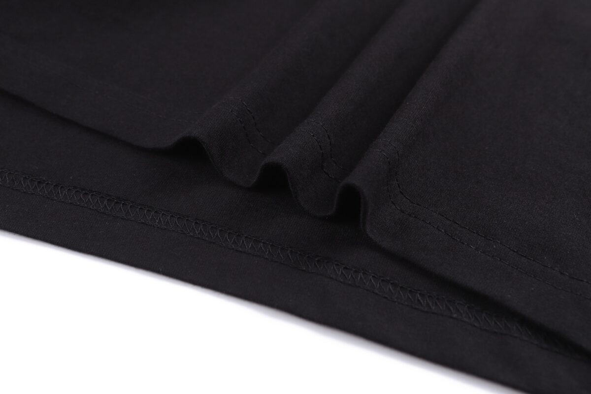 P65 款号：mm130 BURBERRY 巴宝莉25SS圆领格纹装饰棉质短袖T恤衫 -正品4050购入 -32支双股平纹匹马棉220克 -扁机罗纹 -罗纹提花 -面料酵洗 -定制1：1商标 -尺码：S M L XL