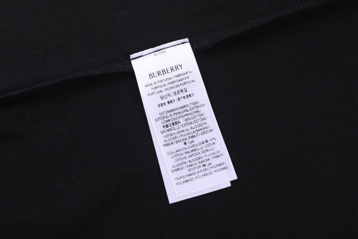 P65 款号：mm130 BURBERRY 巴宝莉25SS圆领格纹装饰棉质短袖T恤衫 -正品4050购入 -32支双股平纹匹马棉220克 -扁机罗纹 -罗纹提花 -面料酵洗 -定制1：1商标 -尺码：S M L XL