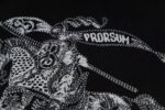 P80 BBR26fw圆领短袖T恤打底衫 元素性的Logo徽章凸显休闲时尚魅力,依然独领时尚风骚.内搭好伴侣… 客供高支弹力针织100%液氨空气层面料,平整匀称的针织轻薄清爽,柔软舒适,透气性极佳.简洁而富有独特魅力.直裁版型更为适合搭配各种潮流时尚造型. 采用器械印花 质感突显,为时尚运动休闲带来全新体验. 尺码： XS S M L