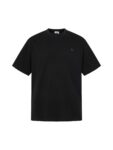 P75 Burberry巴宝莉 经典胸前logo短袖T恤 选用客供定制针织100%纯棉面打造,面料手感细腻，厚实有质感的纯棉布 高密度的机织工艺，如棉絮般柔紧致舒适 有挺括感，上身十分显型~ 精致饱满有质感将品牌的档次感完美呈现，无论内搭还是单穿都超级有型 宽松版型裁剪，随意上身！ 颜色：黑色，白色 尺码：S-XL
