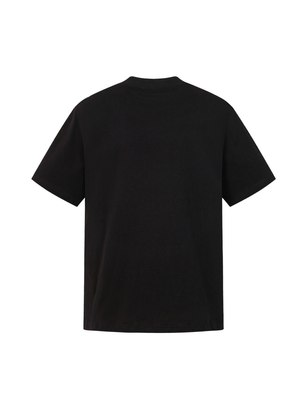 P75 Burberry巴宝莉 经典胸前logo短袖T恤 选用客供定制针织100%纯棉面打造,面料手感细腻，厚实有质感的纯棉布 高密度的机织工艺，如棉絮般柔紧致舒适 有挺括感，上身十分显型~ 精致饱满有质感将品牌的档次感完美呈现，无论内搭还是单穿都超级有型 宽松版型裁剪，随意上身！ 颜色：黑色，白色 尺码：S-XL