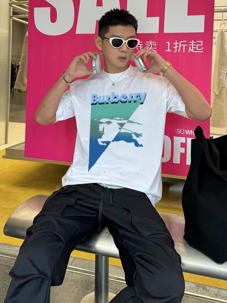 P70 Burberry/巴宝莉 印花Logo百搭潮流短袖T恤男女同款 吊牌 领标 水洗唛 三标齐全 定织定染280克精梳棉面料 尺码：S-XXL