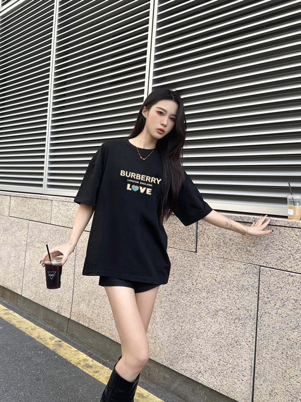 P70 Burberry/巴宝莉 印花Logo百搭潮流短袖T恤男女同款 吊牌 领标 水洗唛 三标齐全 定织定染280克精梳棉面料 尺码：S-XXL