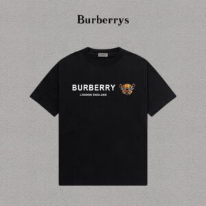 weigou_203405_0_3560c2d9e3 P70 Burberry/巴宝莉 印花Logo百搭潮流短袖T恤男女同款 吊牌 领标 水洗唛 三标齐全 定织定染280克精梳棉面料 尺码:S-XXL