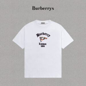 weigou_203882_0_6349afb1d5 P70 Burberry/巴宝莉 印花Logo百搭潮流短袖T恤男女同款 吊牌 领标 水洗唛 三标齐全 定织定染280克精梳棉面料 尺码:S-XXL