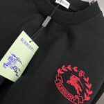 P75 bbr～刺绣战马字母 2026春夏新款 280g7A抗菌短袖tee 负离子上身十分舒适，男女同款，落肩宽松版型 颜色: 黑色 白色 咖啡色 尺码：S（90-130斤） M（125-150斤） L（135-165斤） XL（160-190斤） XXL（185-220斤）