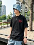 P75 bbr～刺绣战马字母 2026春夏新款 280g7A抗菌短袖tee 负离子上身十分舒适，男女同款，落肩宽松版型 颜色: 黑色 白色 咖啡色 尺码：S（90-130斤） M（125-150斤） L（135-165斤） XL（160-190斤） XXL（185-220斤）