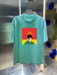 P70 Burberr* 巴宝* 2026春夏新款 经典字母 印花工艺 休闲宽松 圆领短袖T恤 男女同款 吊牌 领标 洗水唛 三标齐全 颜色：黑色 白色 紫色 绿色 尺码: S M L XL XXL