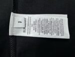 P70 【Burberry】巴宝莉 战马骑士植绒T恤短袖 高版本 超级标志性品牌logo印花图案 搭配运动鞋清新舒适 逛街约会都适合 叠穿打底就很有博主范儿了 低调有品位 原版面料 260g高克重双纱100%精梳棉 螺纹定织定染无色差 出入专柜无压力 通肩拉条工艺 增加衣物清洗寿命 不变形 高版本数码印花工艺 不掉色色彩鲜艳 网红明星同款 不挑年龄不挑身材不挑性别 超级亮眼 时尚感爆棚 手感非常舒服 质感超强 时尚又个性 超级百搭好看的一款 人手必备款 情侣搭配更佳 吊牌 领标 水洗麦 三标齐全！！ 宽松版型 男女同款 颜色：黑 白 Size：XS-L