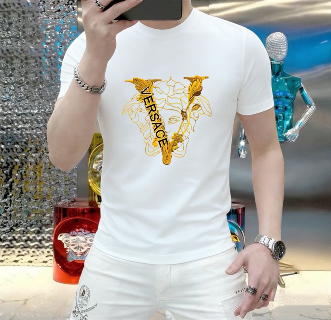 weigou_206192_4_e9912926b5 P70 品牌: 范思哲 (胖子福音)原单男士休闲短袖T恤,2026春夏新品,定制胸前顶级logo 工艺、搭配整件细节 品质及剪裁设计都堪称一流,定制进口丝光棉面料!型格十足,配色轻熟百搭。M-5XL(穿到220斤)