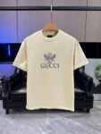 P65 GUCCI古奇 刺绣款 2026春夏经典圆领短袖T恤采用280克双纱精棉，衣服偏厚使整体高透气和柔软性，高版本，三标齐全！男女同款 颜色：白色 黑色 杏色 灰色 -尺码：S M L Xl