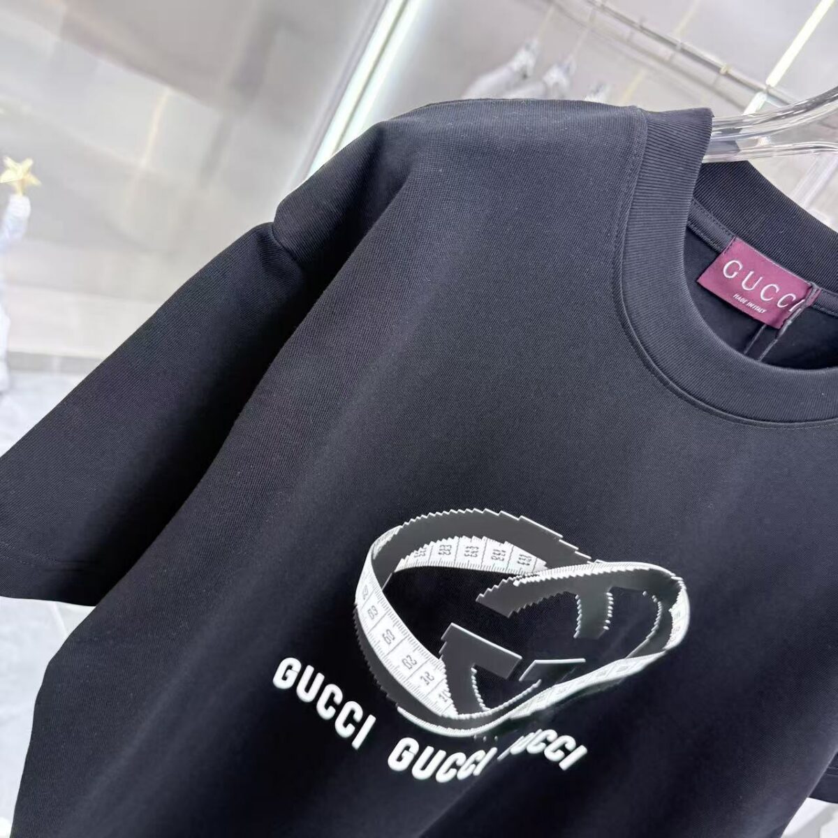 P80 GU 2026秋冬新款 3D立体硅胶 360克圆领短袖 实物很棒 男女同款宽松版 尺码S M L XL XXL 五个码 黑色 白色