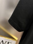 weigou_207825_5_2b0c907a3b P80 Gu* 古驰*2026春夏新款 短袖T恤 新款logo中东澳钻+植绒印花工艺 短袖T恤 高端版本!专柜定制面料 透气舒适度高,实物很棒🔥男女同款宽松版 尺码S M L XL XXL 五个码 黑色 白色 灰色