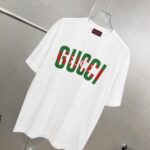 weigou_208512_2_515482d1ad P80 gucc~古奇 厚板字母滴胶, 《区别通货面料》双纱 7A抗菌短袖tee 上身十分舒适,男女同款半袖,落肩宽松版型 颜色: 黑色 白色 咖啡色 尺码:S(90-130斤) M(125-150斤) L(135-165斤) XL(160-190斤) XXL(185-220斤)