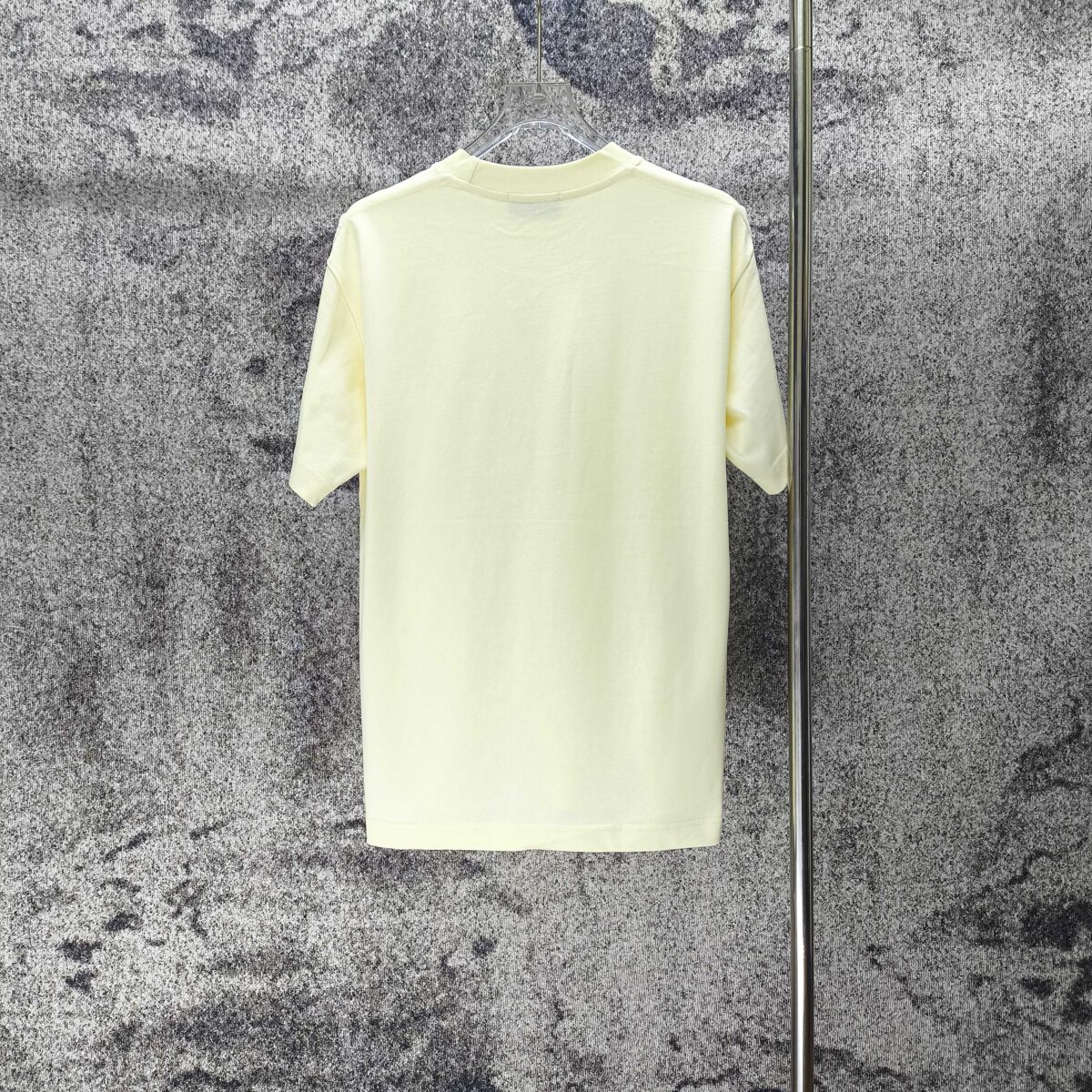 P75 GUCCI* 古驰* 2026新款 精致绣花小logo 300g短袖t恤 宽松版型男女同款 尺码 S M L XL XXL 黑色 浅黄色 紫色