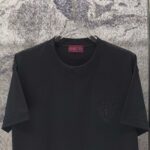 P75 GUCCI* 古驰* 2026新款 精致绣花小logo 300g短袖t恤 宽松版型男女同款 尺码 S M L XL XXL 黑色 浅黄色 紫色