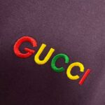 weigou_209215_6_96966f6bda P75 Gu* 古驰* 2026春夏新款 双G Gucci字母刺绣工艺 短袖T恤 定制双纱平纹纯棉面料 男女同款 颜色: 白色 黑色 杏色 紫色 尺码: S (90-130斤) M (120-150斤) L (140-165斤) XL (160-180斤) XXL (180-210斤)