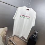 weigou_209291_2_a13f850f48 P80 gucc~古奇 双色字母刺绣,官方同款 区别通货面料:双纱纯棉7A抗菌短袖tee 上身十分舒适,男女同款半袖,落肩宽松版型 颜色: 黑色 白色 咖啡色 尺码:S(90-130斤) M(125-150斤) L(135-165斤) XL(160-190斤) XXL(185-220斤)