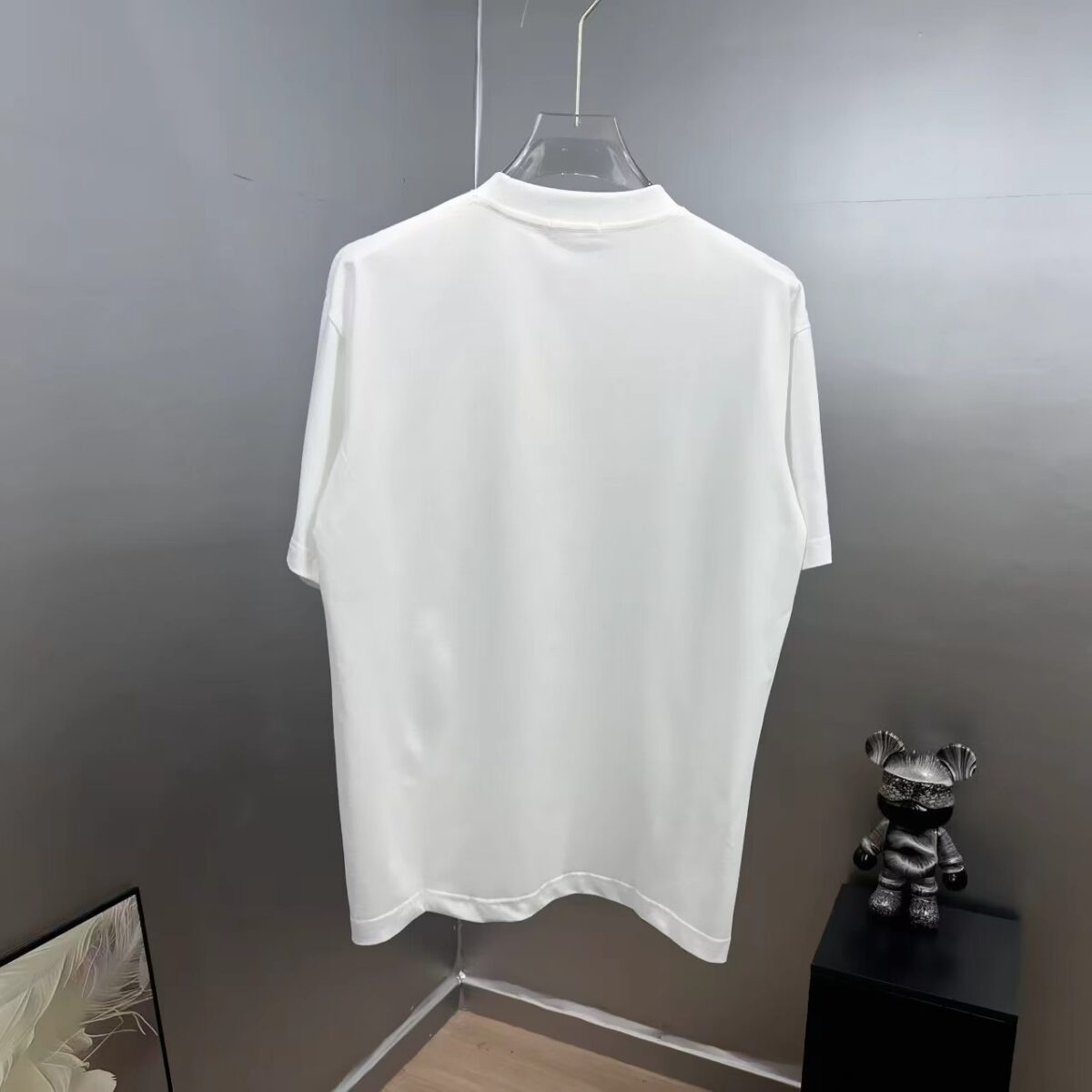 weigou_209666_5_1f9c7f84dd P80 gucc~古奇厚板滴胶字母 《区别通货面料》双纱纯棉 短袖tee 上身十分舒适,男女同款半袖,落肩宽松版型 颜色: 黑色 白色 咖啡色 尺码:S(90-130斤) M(125-150斤) L(135-165斤) XL(160-190斤) XXL(185-220斤)