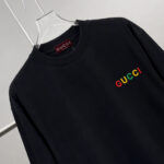 P75 gucc～ 古奇*刺绣logo 《区别通货面料》双纱纯棉，短袖tee 上身十分舒适，男女同款半袖，落肩宽松版型 颜色: 黑色 白色 咖啡色 尺码：S（90-130斤） M（125-150斤） L（135-165斤） XL（160-190斤） XXL（185-220斤）