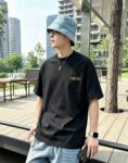 P75 gucc～ 古奇*刺绣logo 《区别通货面料》双纱纯棉，短袖tee 上身十分舒适，男女同款半袖，落肩宽松版型 颜色: 黑色 白色 咖啡色 尺码：S（90-130斤） M（125-150斤） L（135-165斤） XL（160-190斤） XXL（185-220斤）