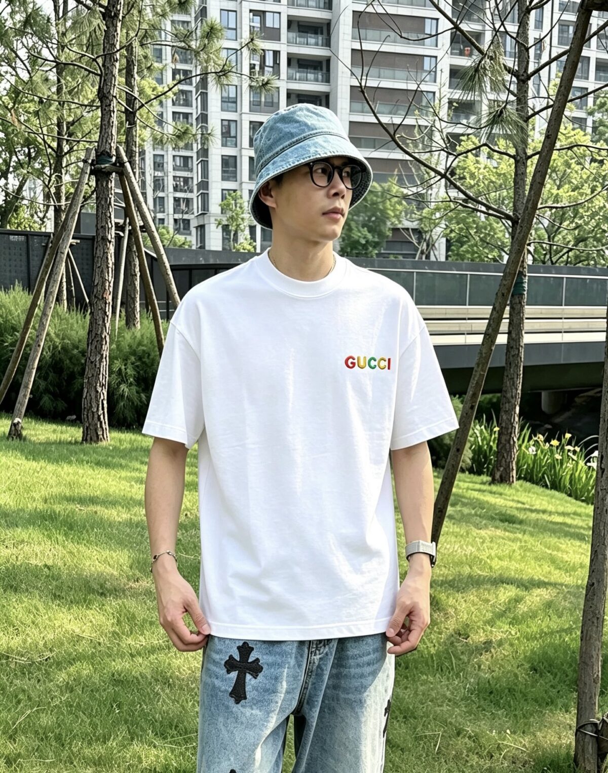 weigou_209840_6_20f68bd18b P75 gucc~ 古奇*刺绣logo 《区别通货面料》双纱纯棉,短袖tee 上身十分舒适,男女同款半袖,落肩宽松版型 颜色: 黑色 白色 咖啡色 尺码:S(90-130斤) M(125-150斤) L(135-165斤) XL(160-190斤) XXL(185-220斤)
