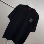 weigou_209888_2_9c946a27c5 P75 gucc~ 古奇*刺绣logo 《区别通货面料》双纱纯棉,短袖tee 上身十分舒适,男女同款半袖,落肩宽松版型 颜色: 黑色 白色 咖啡色 尺码:S(90-130斤) M(125-150斤) L(135-165斤) XL(160-190斤) XXL(185-220斤)