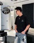 weigou_209888_7_b00237ecff P75 gucc~ 古奇*刺绣logo 《区别通货面料》双纱纯棉,短袖tee 上身十分舒适,男女同款半袖,落肩宽松版型 颜色: 黑色 白色 咖啡色 尺码:S(90-130斤) M(125-150斤) L(135-165斤) XL(160-190斤) XXL(185-220斤)