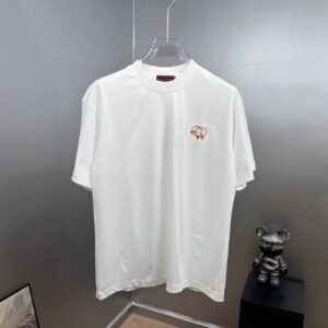 P75 gucc～ 古奇*刺绣logo 《区别通货面料》双纱纯棉，短袖tee 上身十分舒适，男女同款半袖，落肩宽松版型 颜色: 黑色 白色 咖啡色 尺码：S（90-130斤） M（125-150斤） L（135-165斤） XL（160-190斤） XXL（185-220斤）