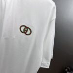 P75 gucc～ 古奇双色logo刺绣 《区别通货面料》7a抗菌短袖tee 负离子上身十分舒适，男女同款半袖，落肩宽松版型 颜色: 黑色 白色 咖啡色 尺码：S（90-130斤） M（125-150斤） L（135-165斤） XL（160-190斤） XXL（185-220斤）