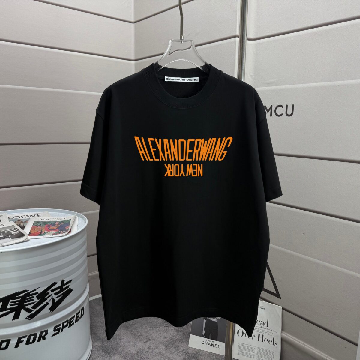 P70 亚力山大* Alexand* 2026春夏新款 印花工艺 定制双纱平纹纯棉面料 短袖T恤 男女同款 颜色：黑色 白色 尺码： S （90-130斤） M （120-150斤） L （140-165斤） XL （160-180斤） XXL （180-210斤）