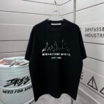P80 亚力山大* Alexand* 2026春夏新款 洗水磨破320克圆领短袖tee 男女同款宽松版 颜色 :洗水深黑 洗水白 洗水灰 褐色 洗水紫色 尺码 :S M L XL XXL 尺码： S （90-130斤） M （120-150斤） L （140-165斤） XL （160-180斤） XXL （180-210斤）