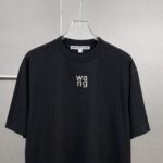 P75 alaxander wang/大王刺绣字母 《区别通货面料》7a抗菌短袖tee 上身十分舒适，男女同款半袖，落肩宽松版型 颜色: 黑色 白色 咖啡色 尺码：S（90-130斤） M（125-150斤） L（135-165斤） XL（160-190斤） XXL（185-220斤）