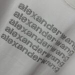 P85 亚历山大*王*alexander* 2026春夏新款 wang字母 烫钻工艺 短袖T恤 定制双纱平纹纯棉面料 男女同款 颜色：洗水深黑色 洗水白 洗水灰 洗水褐色 洗水红 尺码： S （90-130斤） M （120-150斤） L （140-165斤） XL （160-180斤） XXL （180-210斤）