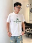 P70 品牌： D&G (胖子福音)原单男士休闲短袖T恤，2026春夏新品，定制胸前顶级logo 工艺、搭配整件细节 品质及剪裁设计都堪称一流，定制进口丝光棉面料！型格十足，配色轻熟百搭。M-5XL(穿到220斤)