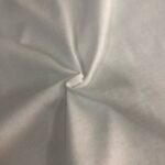 P75 Dolce&gabbana 专柜同款圆领短袖T恤 定制棉质面料 ！采用品牌DG Logo标志皮牌设计！ 立体感强！使整体高透气和柔软性的质感更加凸显，饱满的棉质感引起极度舒适。高端人士必备单品，原厂辅料三标齐全！男女同款！ 颜色：黑色 白色 尺码：S-xxL