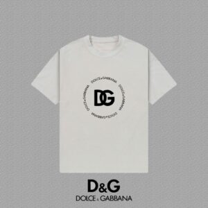 P70 [DG 杜嘉班纳] 2025FW短袖T恤 LOGO厚板 高端26s双纱300克面料 重磅面料 定制拉架罗纹同缸同染 三标齐全 男女同款 颜色：黑色 白色 灰色 尺码：S M L XL 2XL