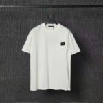 weigou_215429_0_e34161f779 P70 Dolce&Gabbana( 杜嘉班纳)简称D&G男款双纱面料 短袖T 工艺五金皮标 码数 s m l xl 260-280双纱纯棉面料 温儒柔软细腻柔软, 上身亲肤,舒适, 凉爽活力十足! 颜色:黑 白 码数 S M L XL