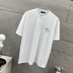 P75 DG*杜嘉* 2026春夏款 简约字母刺绣个性logo 定制双纱平纹纯棉面料 短袖T恤 男女同款 颜色：黑色 白色 尺码： S （90-130斤） M （120-150斤） L （140-165斤） XL （160-180斤） XXL （180-210斤）