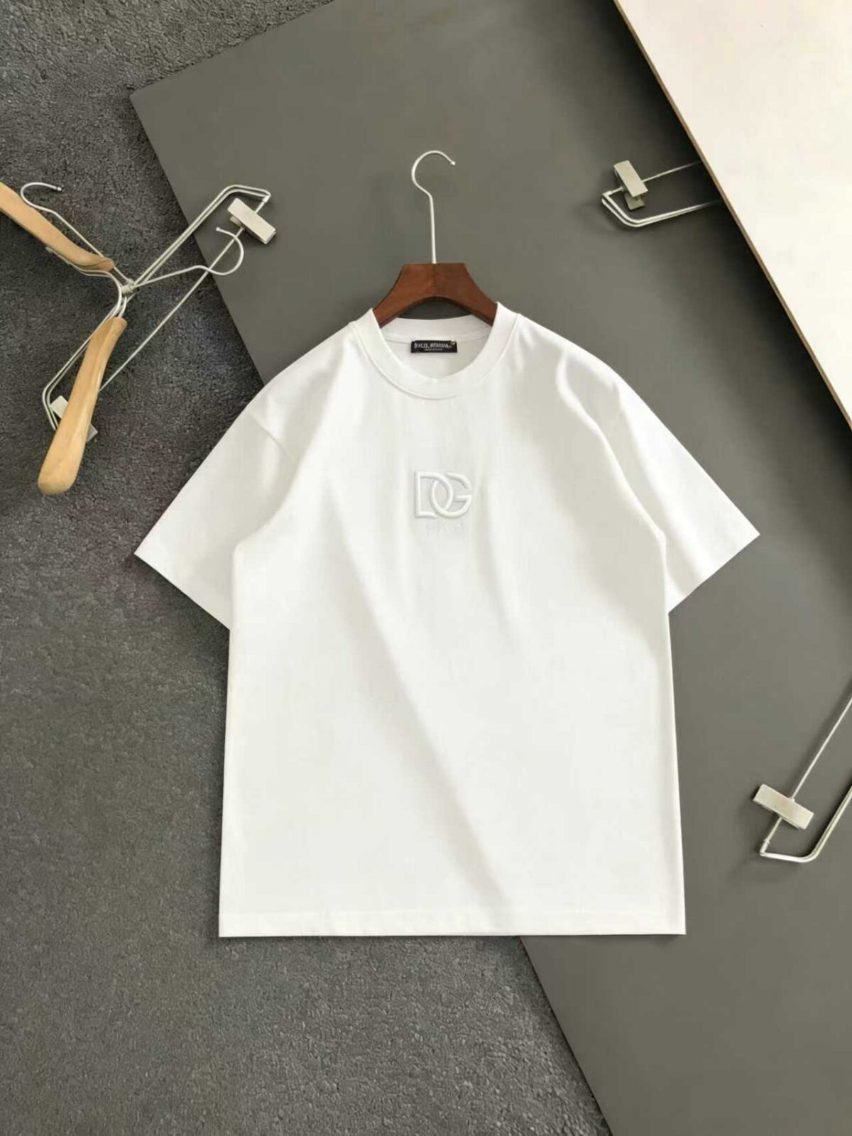 P75 Dg#230克双纱料短袖上新，刺绣Logo，黑色，白色，橙色，码数S一ⅹxl