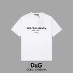 P70 🔥 [DG 杜嘉班纳] 2025FW短袖T恤 LOGO印花 高端26s双纱300克面料 重磅面料 定制拉架罗纹同缸同染 三标齐全 男女同款 颜色：黑色 白色 尺码：S M L XL XXL